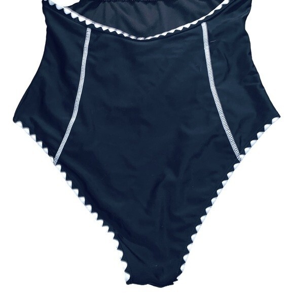CUPSHE NWOT One Piece Swimsuit Black White Crochet Trim Size M - Picture 6 of 10